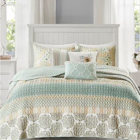 Madison Park 100% Cotton Quilt Set Floral Print, Shams, King/Cal King(104"x94") - Picture 1 of 11